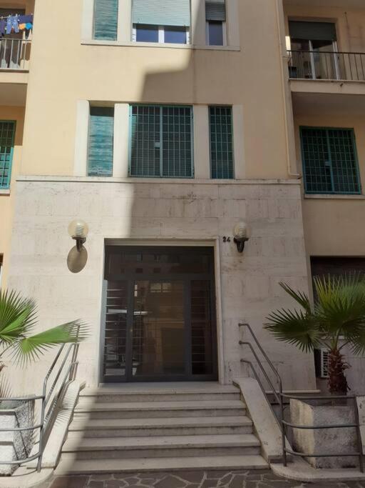 Loft Universita, Centro, Vicino Metro B, Wifi * Rom